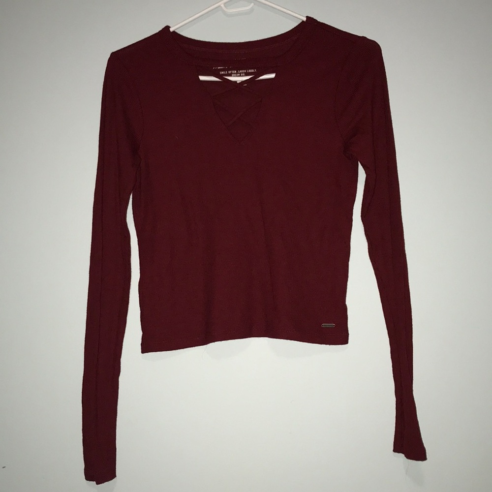 Hollister- Long sleeve T